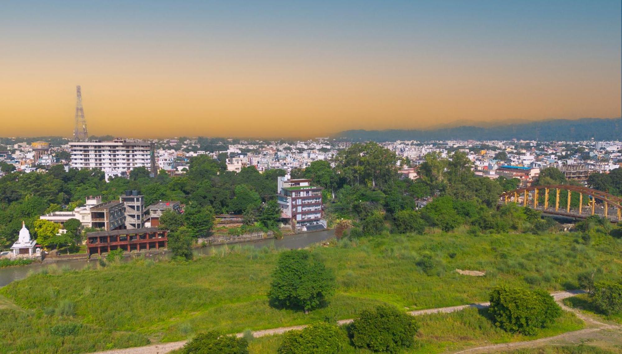 Sukoon By The Ganges - A Riverside Retreat Haridwār Екстериор снимка
