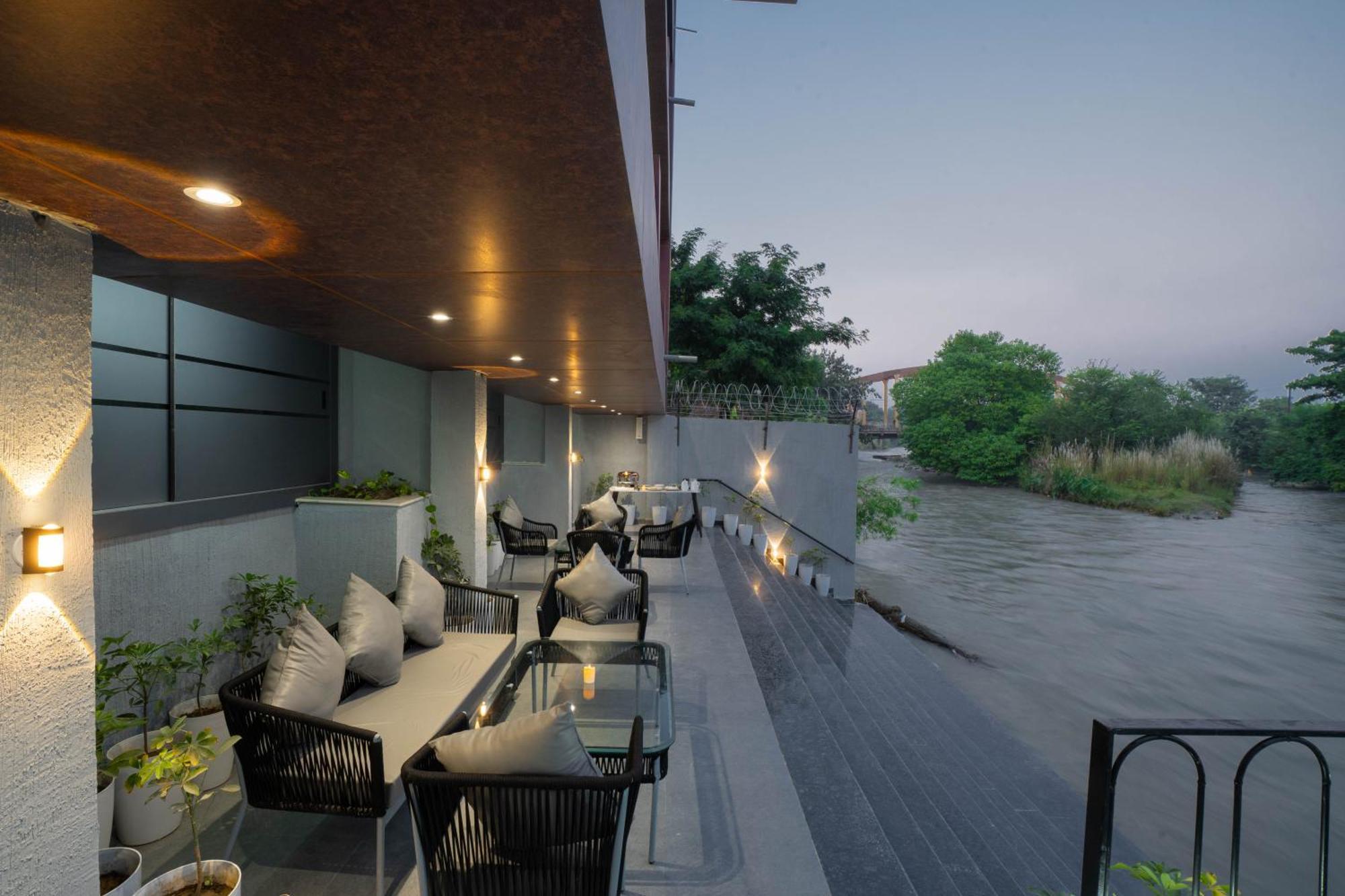 Sukoon By The Ganges - A Riverside Retreat Haridwār Екстериор снимка