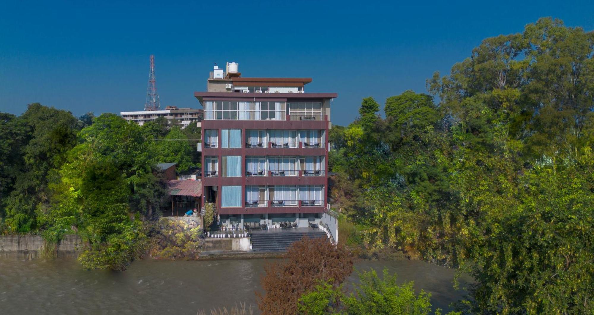 Sukoon By The Ganges - A Riverside Retreat Haridwār Екстериор снимка